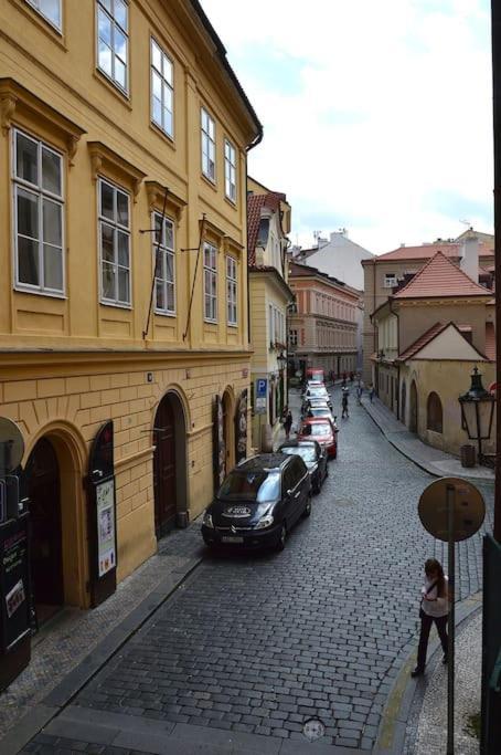 Ferienwohnung Old Town Herberghaus, 250M To Charles Bridge Prag Exterior foto