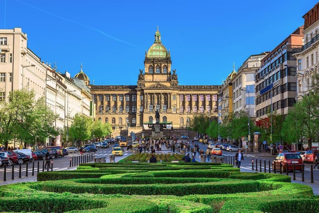 Ferienwohnung Old Town Herberghaus, 250M To Charles Bridge Prag Exterior foto